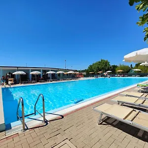 Long Village Sul Mare Privata Inclusa Лидо-Адриано