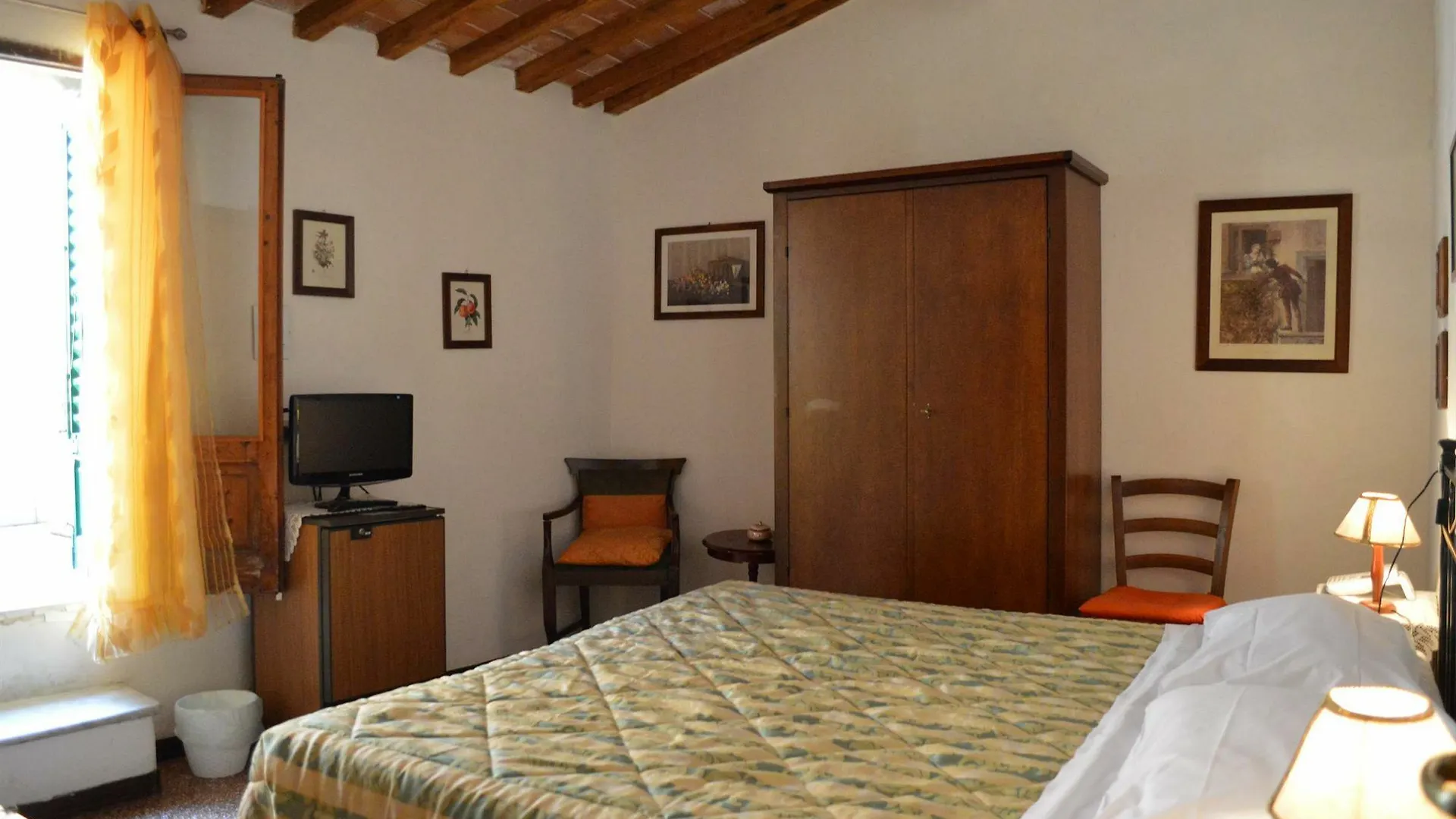 Albergo Centrale سيينا 2*,